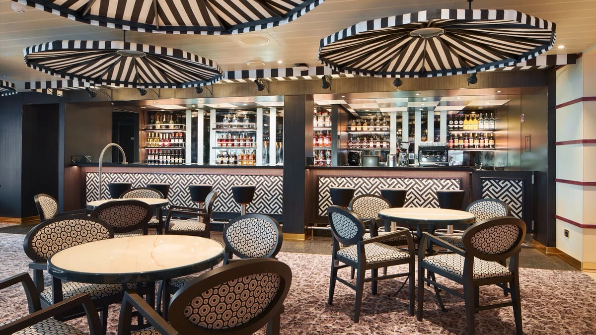 Tuscan Lounge on Carnival Firenze