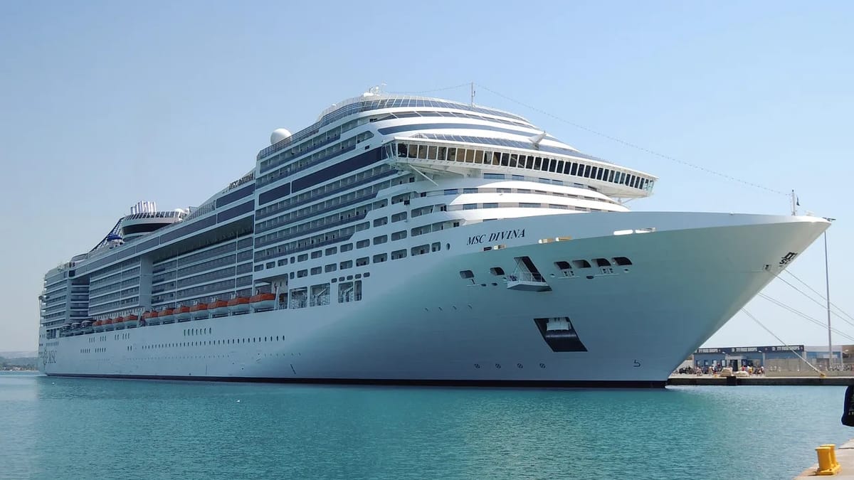 MSC Divina at sea