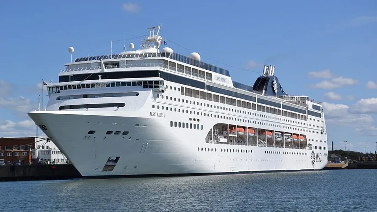 MSC Lirica at sea
