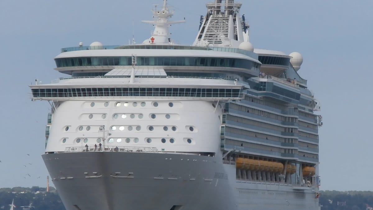 Navigator Of The Seas at sea