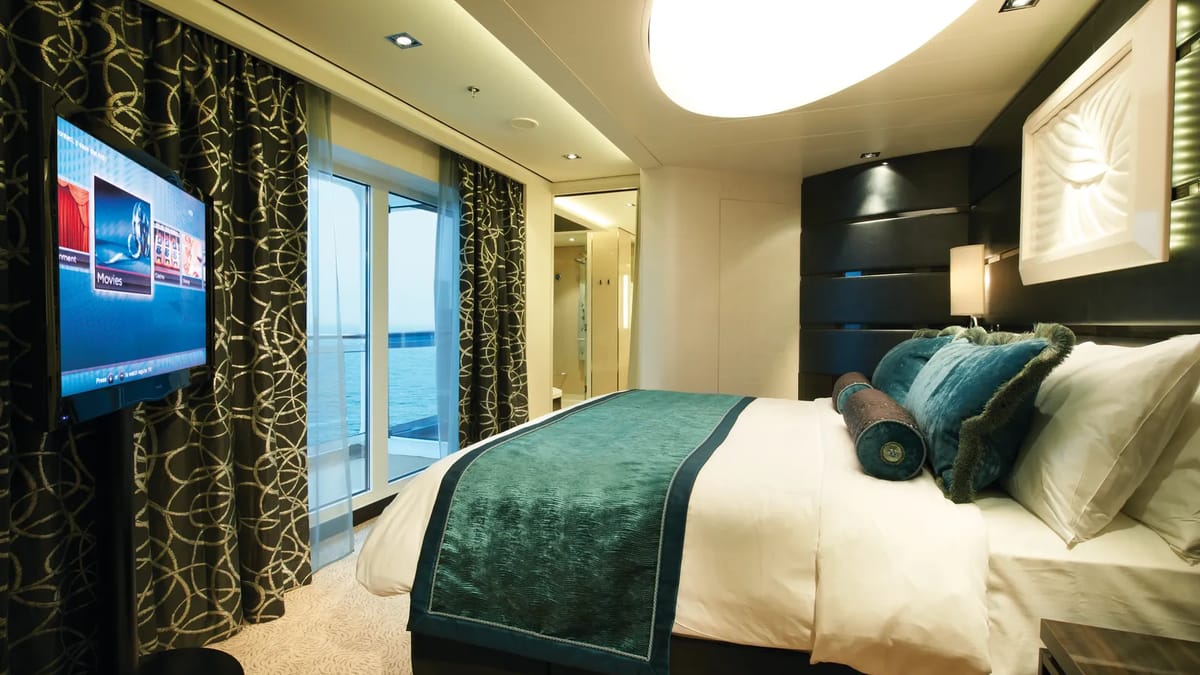 The Haven Deluxe Owner's Suite with Large Balcony