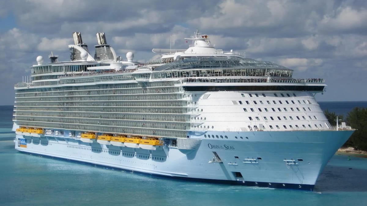 Oasis Of The Seas at sea