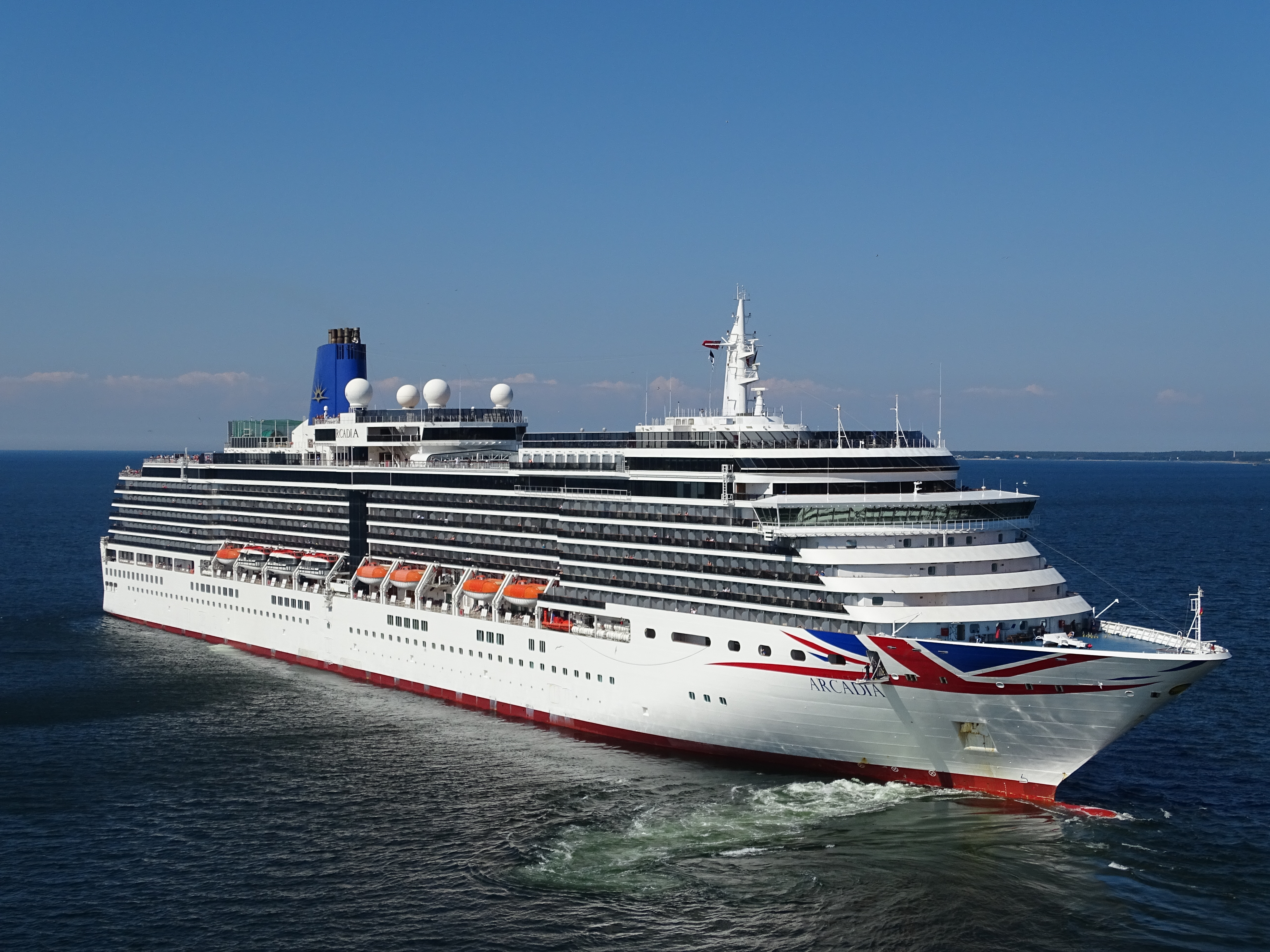 Arcadia cruise ship
