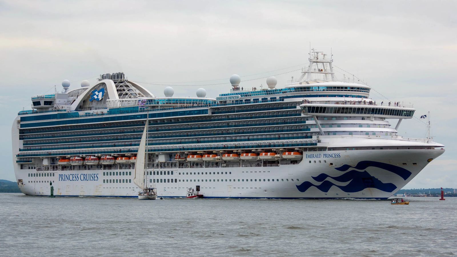 Emerald Princess at sea