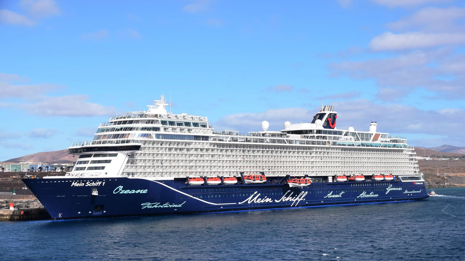 Mein Schiff 1 at sea