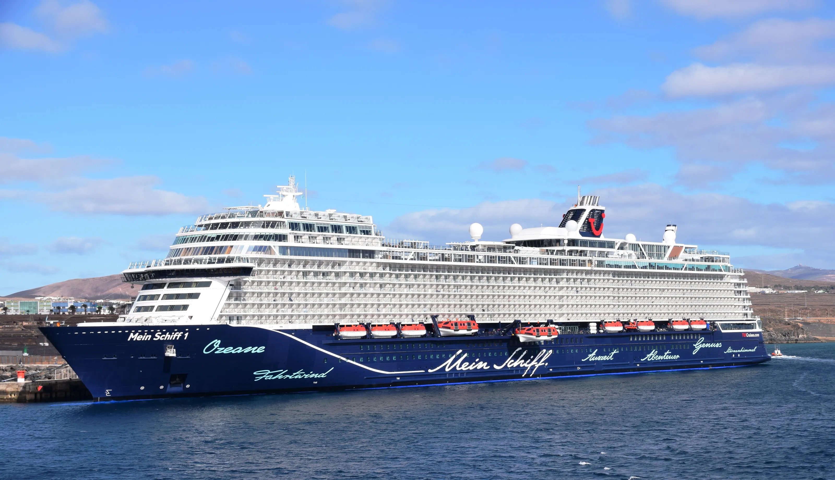 Mein Schiff 1 at sea