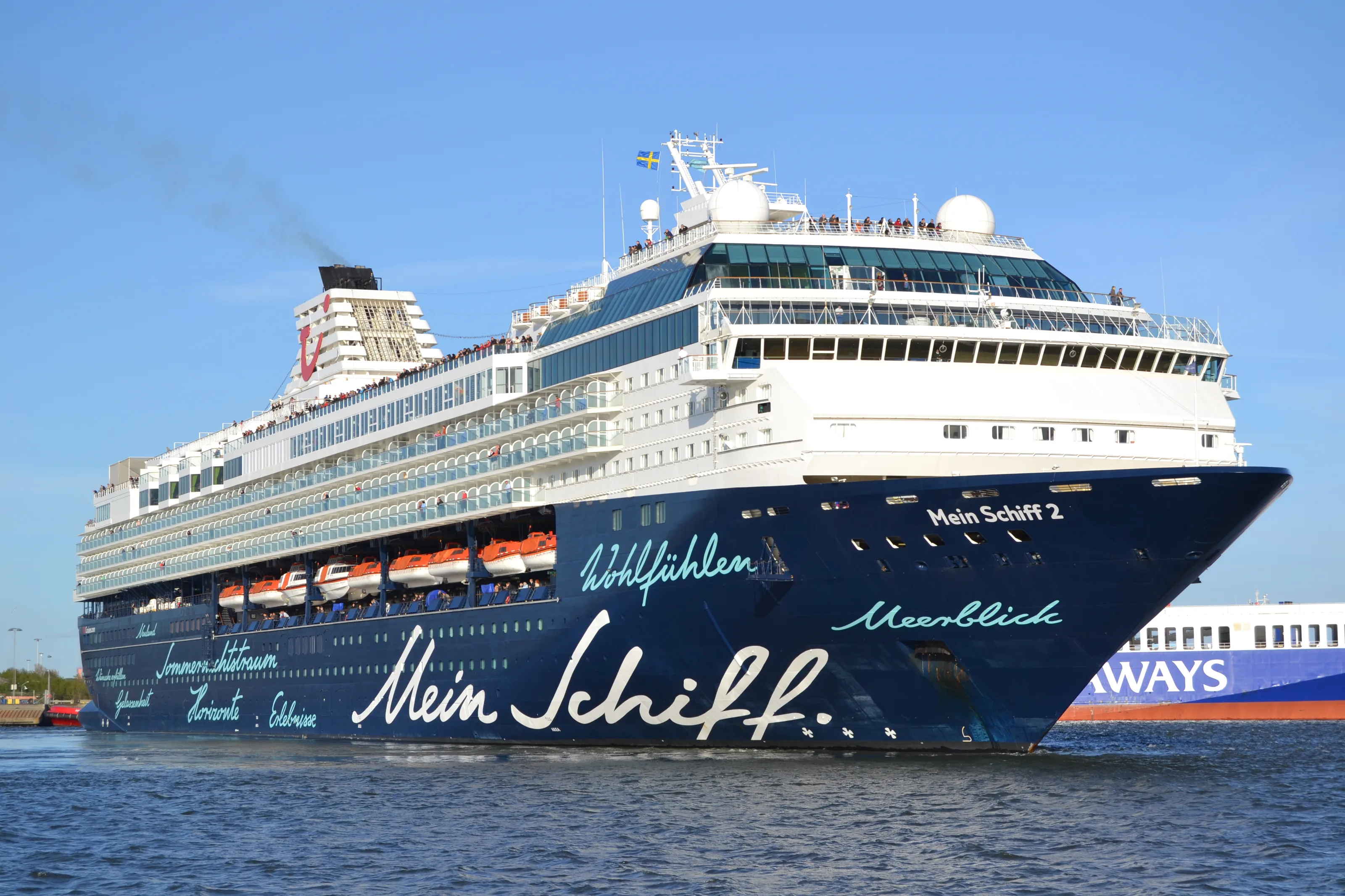 Mein Schiff 2 at sea