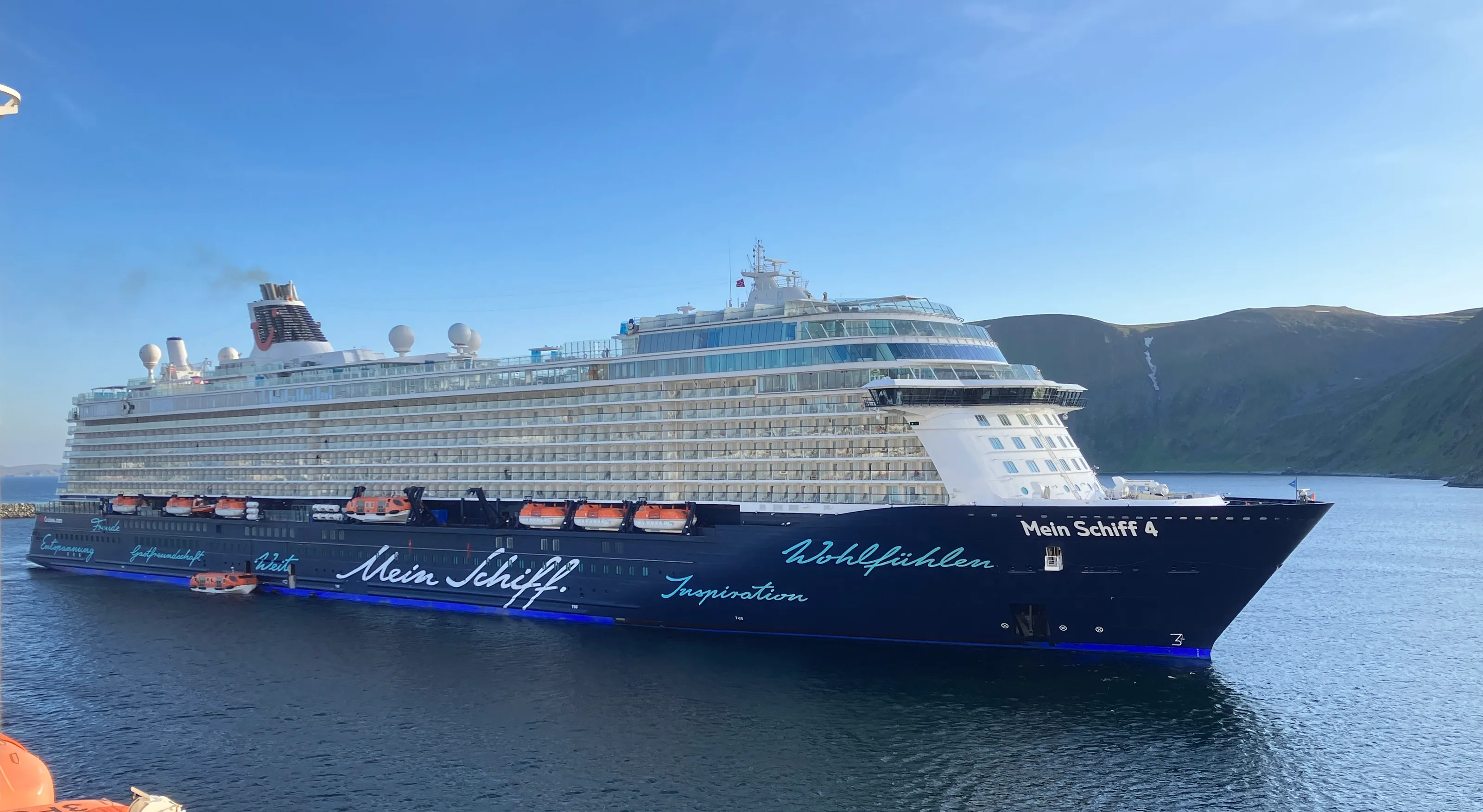 Mein Schiff 4 at sea
