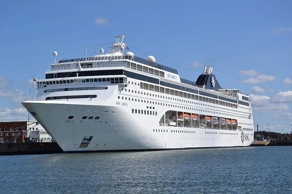 MSC Lirica at sea