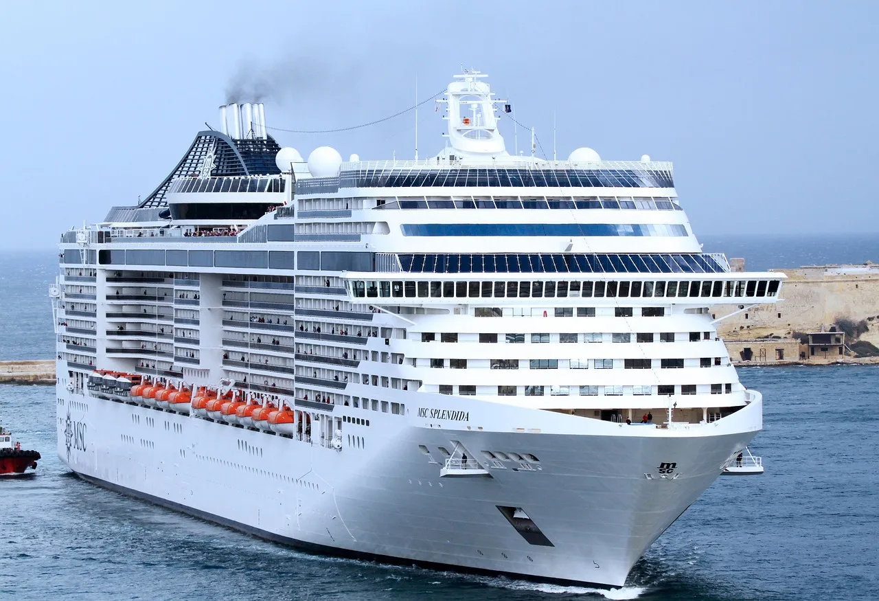 MSC Splendida at sea