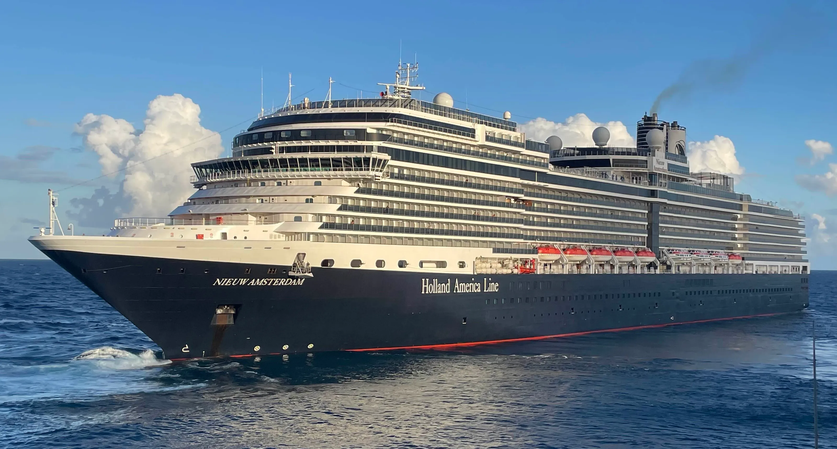Nieuw Amsterdam cruise ship