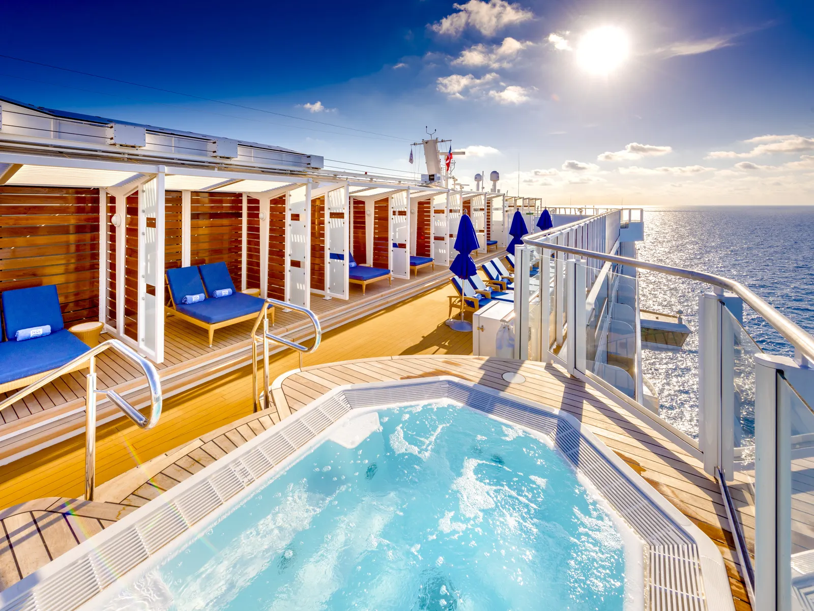 Vibe Beach Club - Lounge