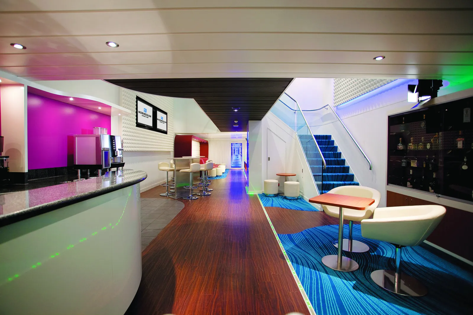 Studio Lounge