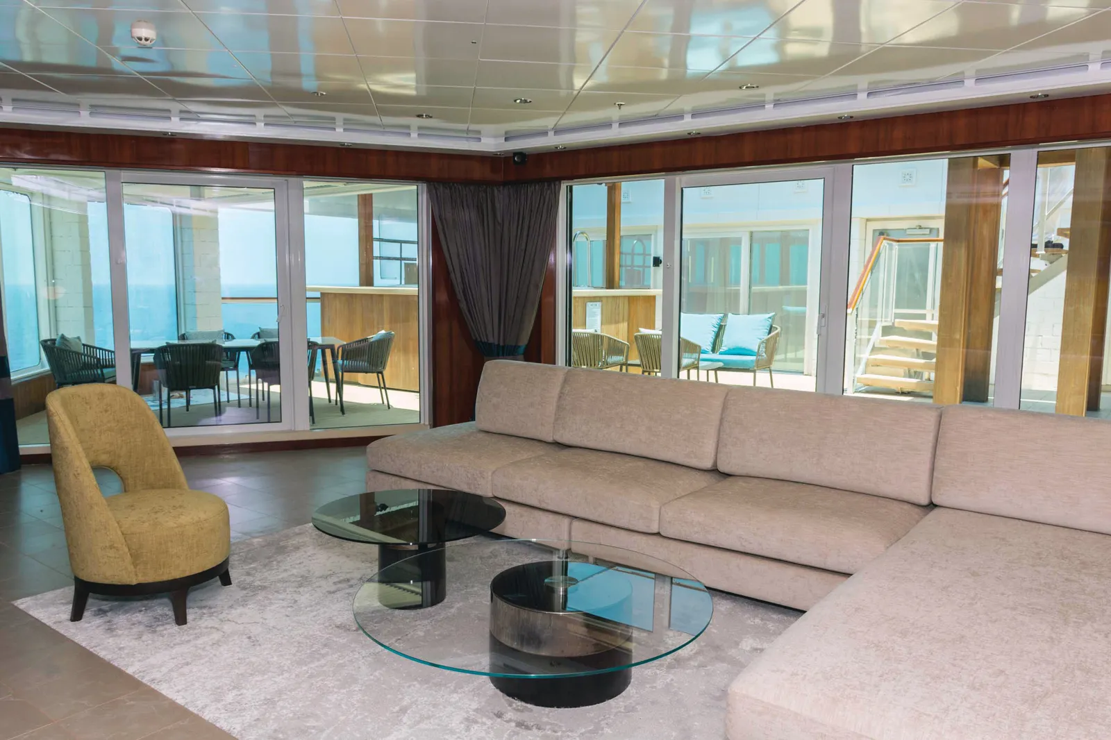 Norwegian Jewel - The Haven Three-Bedroom Garden Villa - Living Area