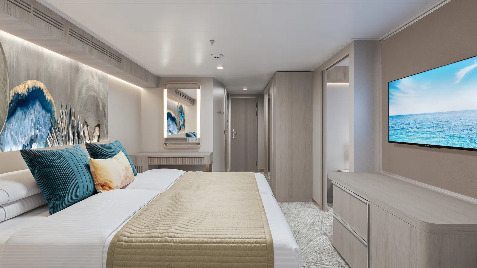 Forward-Facing Suite with Large Balcony - View of Bed