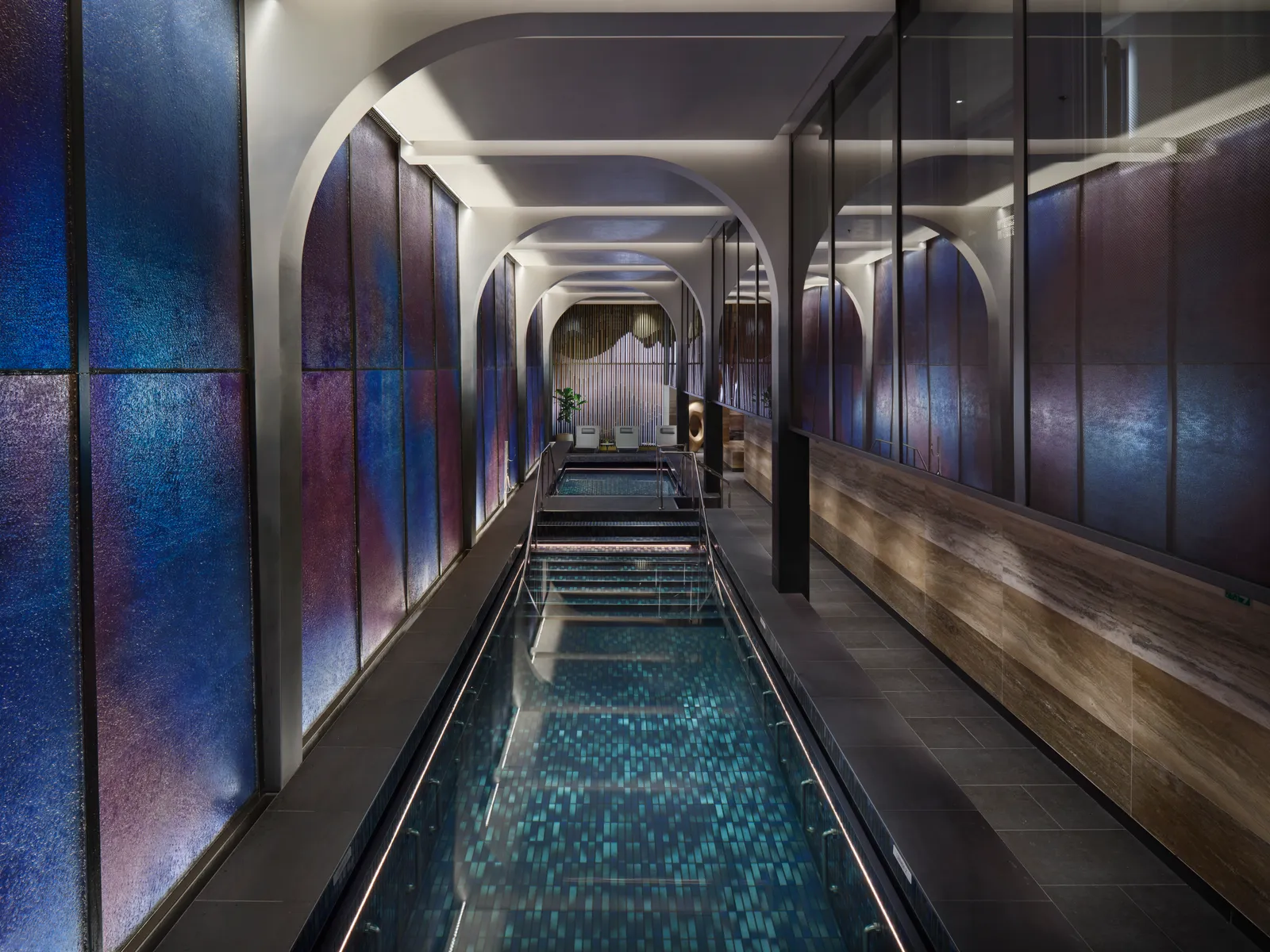 & Viva, Mandara Spa Pool