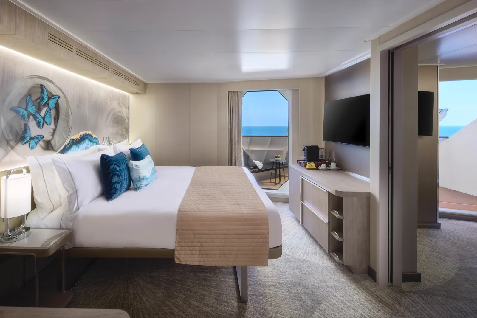 Suite with Large Balcony