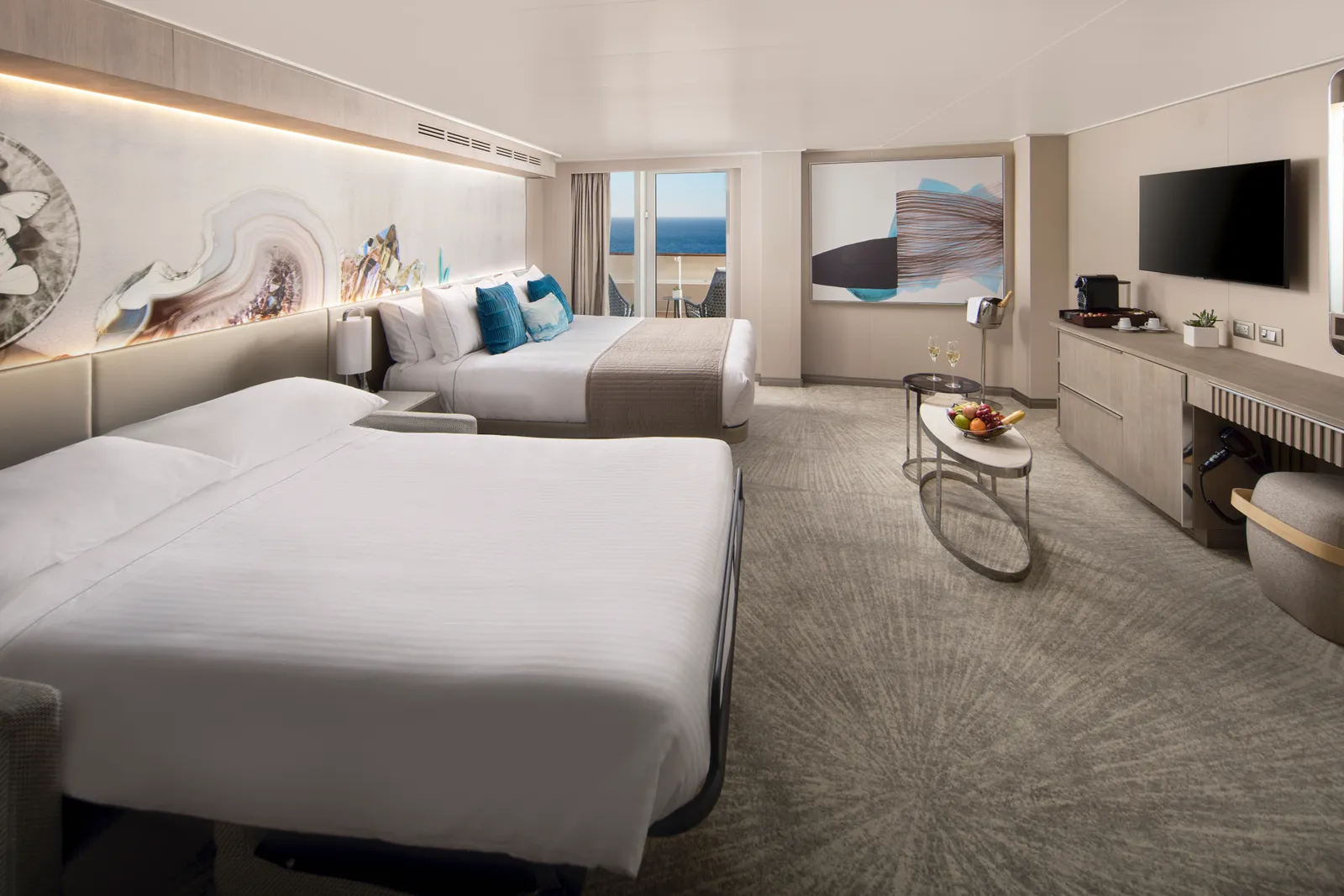 & Viva -Family Suite Bedroom and Sofabed