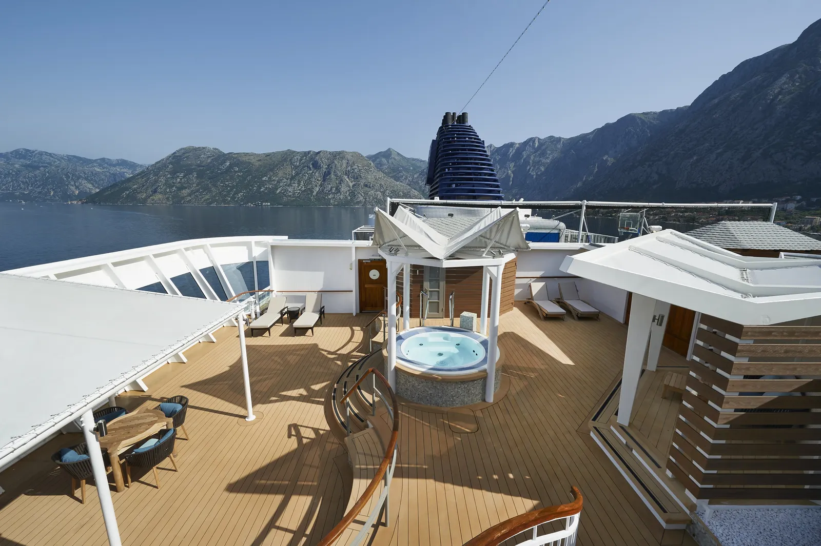 The Haven Three-Bedroom Garden Villa - Deck Area 2