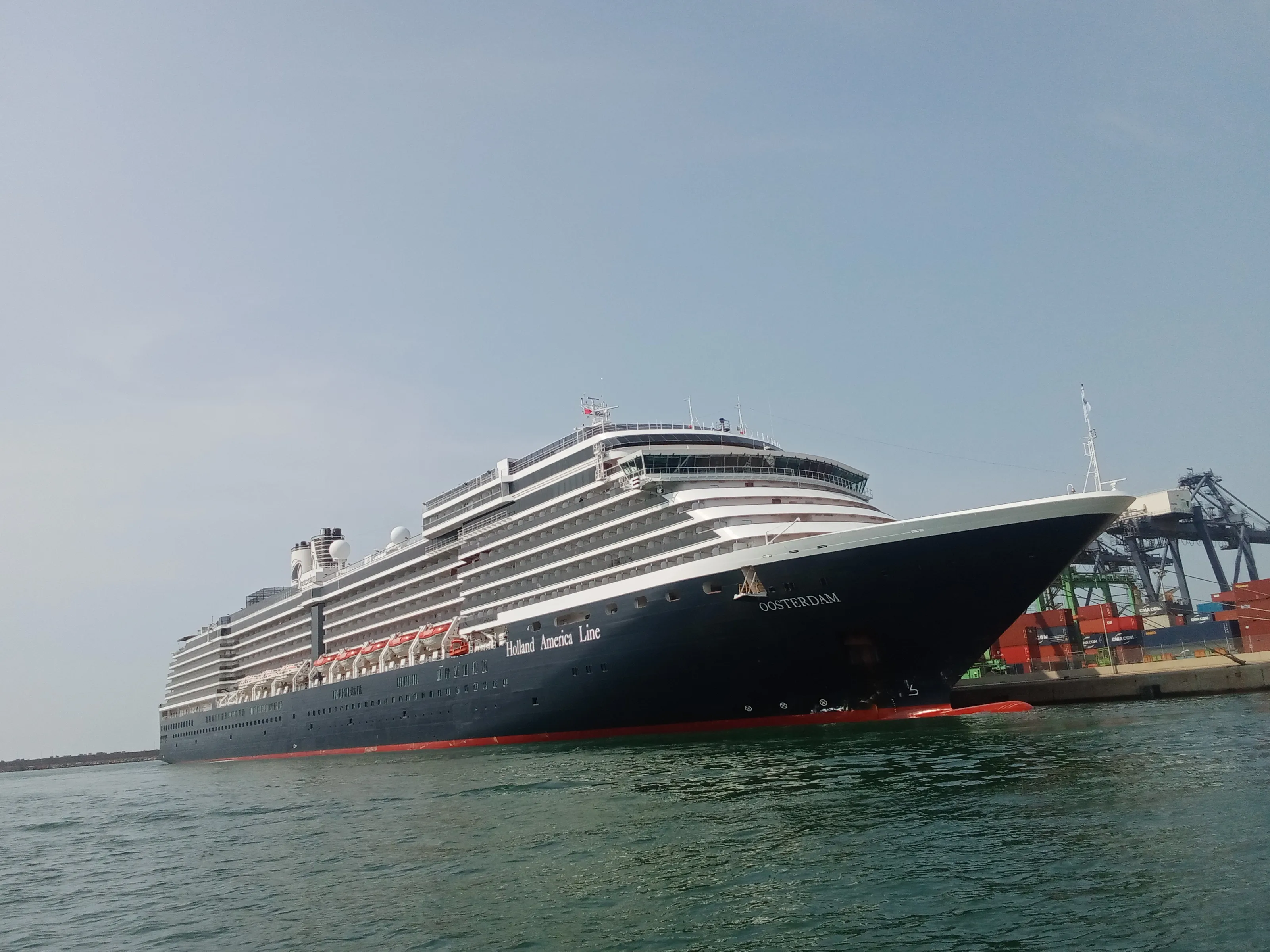 Oosterdam cruise ship