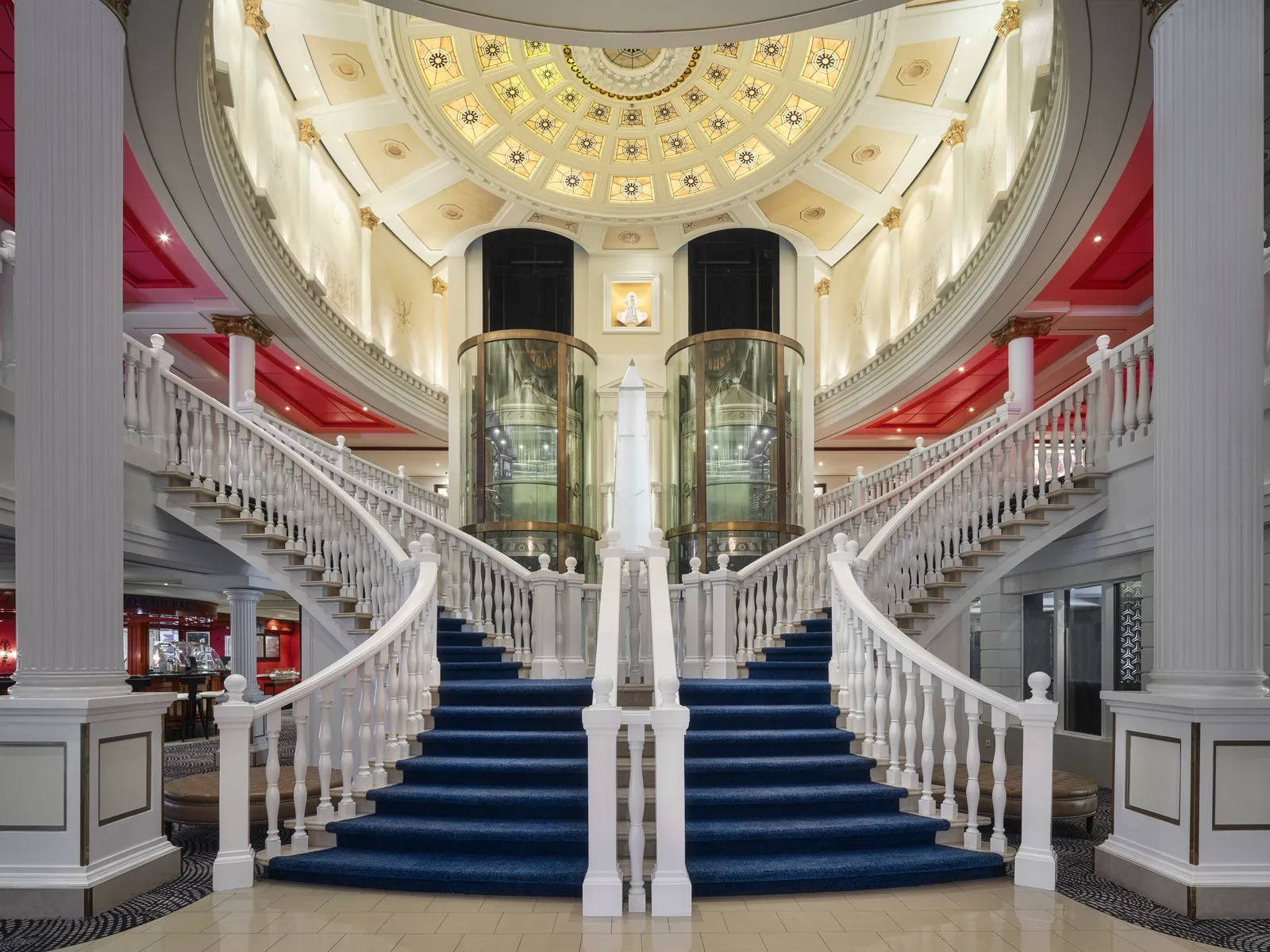 Pride of America - Atrium