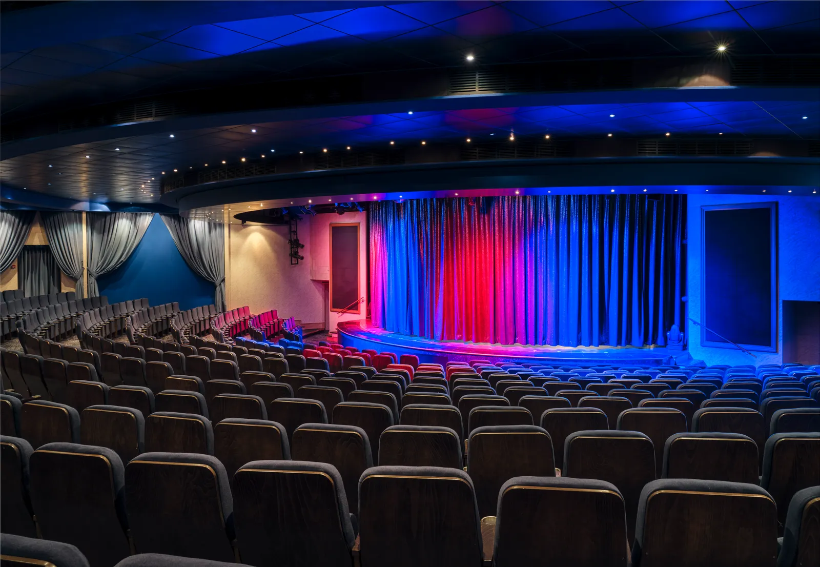 Pride of America - Hollywood Theater
