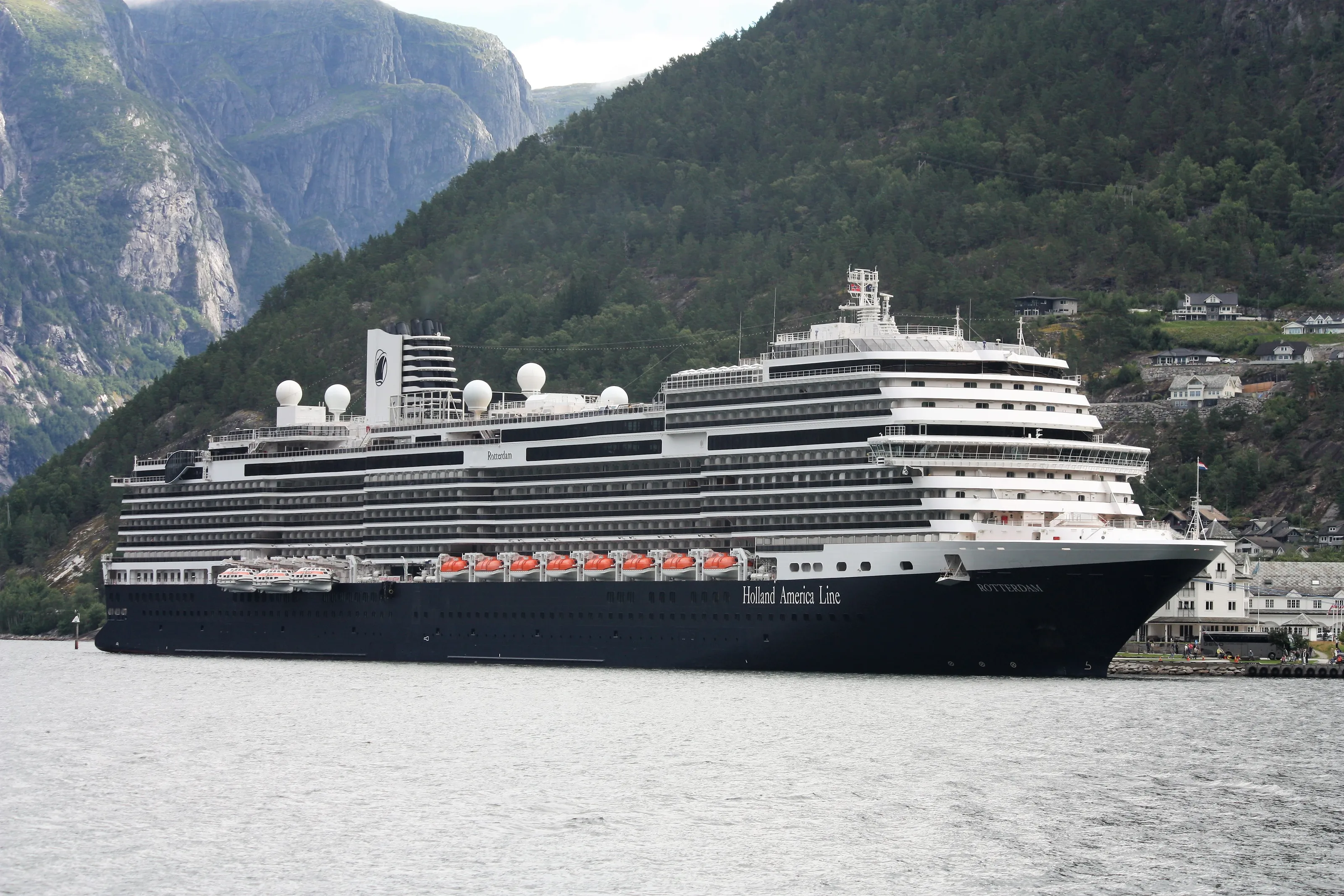 Rotterdam cruise ship