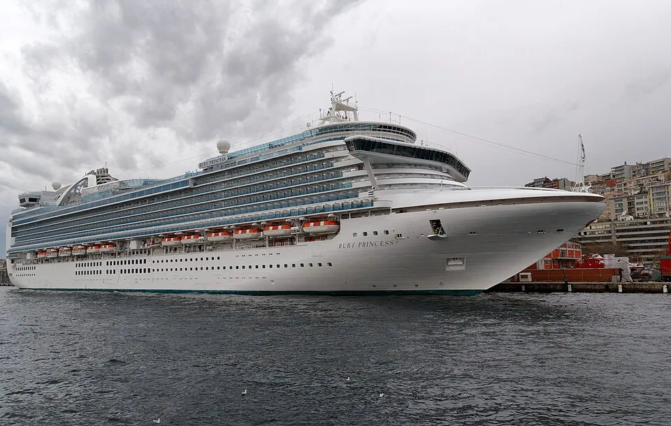 Ruby Princess at sea